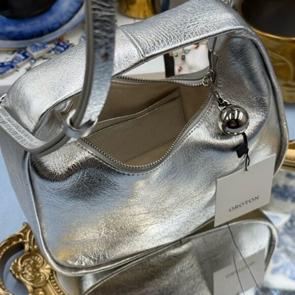 🆕 OROTON 🧿 NWT Clara Mini Convertible Crossbody Bag, Crinkle Silver Leather - Picture 9 of 16